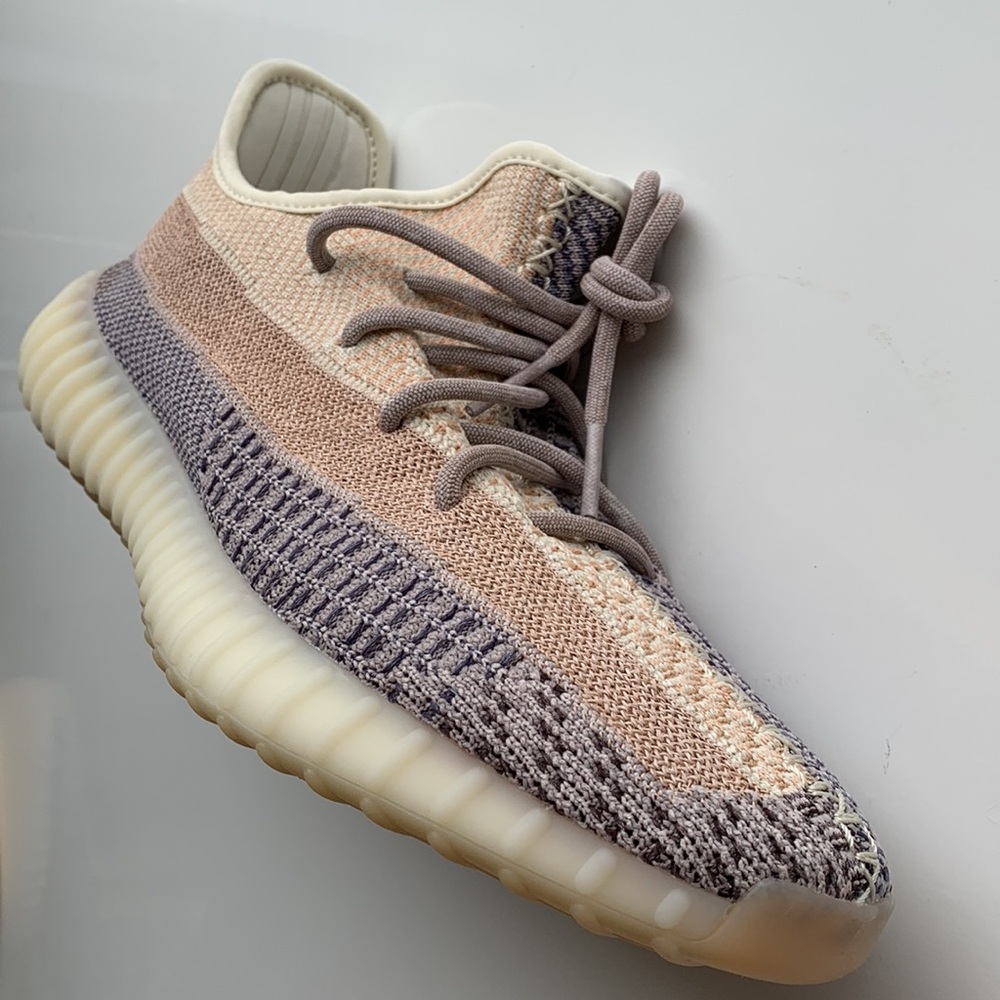 Yeezy Boost 350 V2
